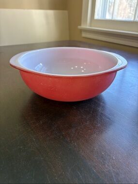 Vintage Pyrex Flamingo Pink 2 Quart Casserole Dish (Style #024)